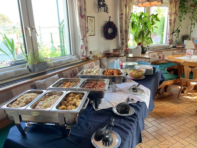 Buffet von Fredy’s Tennis-Alm